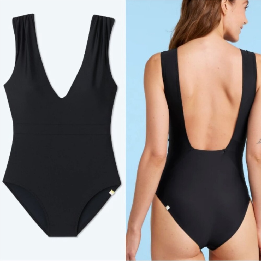 Summersalt Rouched Backflip One Piece Swimsuit- sea urchin (black)